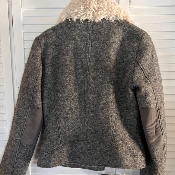 Zara Outerwear Trafaluc  Grey Jacket   AUS 10 Faux Sheepskin Collar - Picture 9 of 15